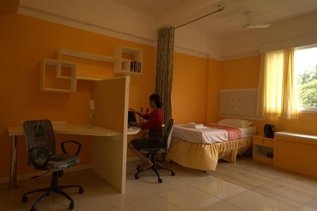 Hotel Niasha à Mangalore Extérieur photo