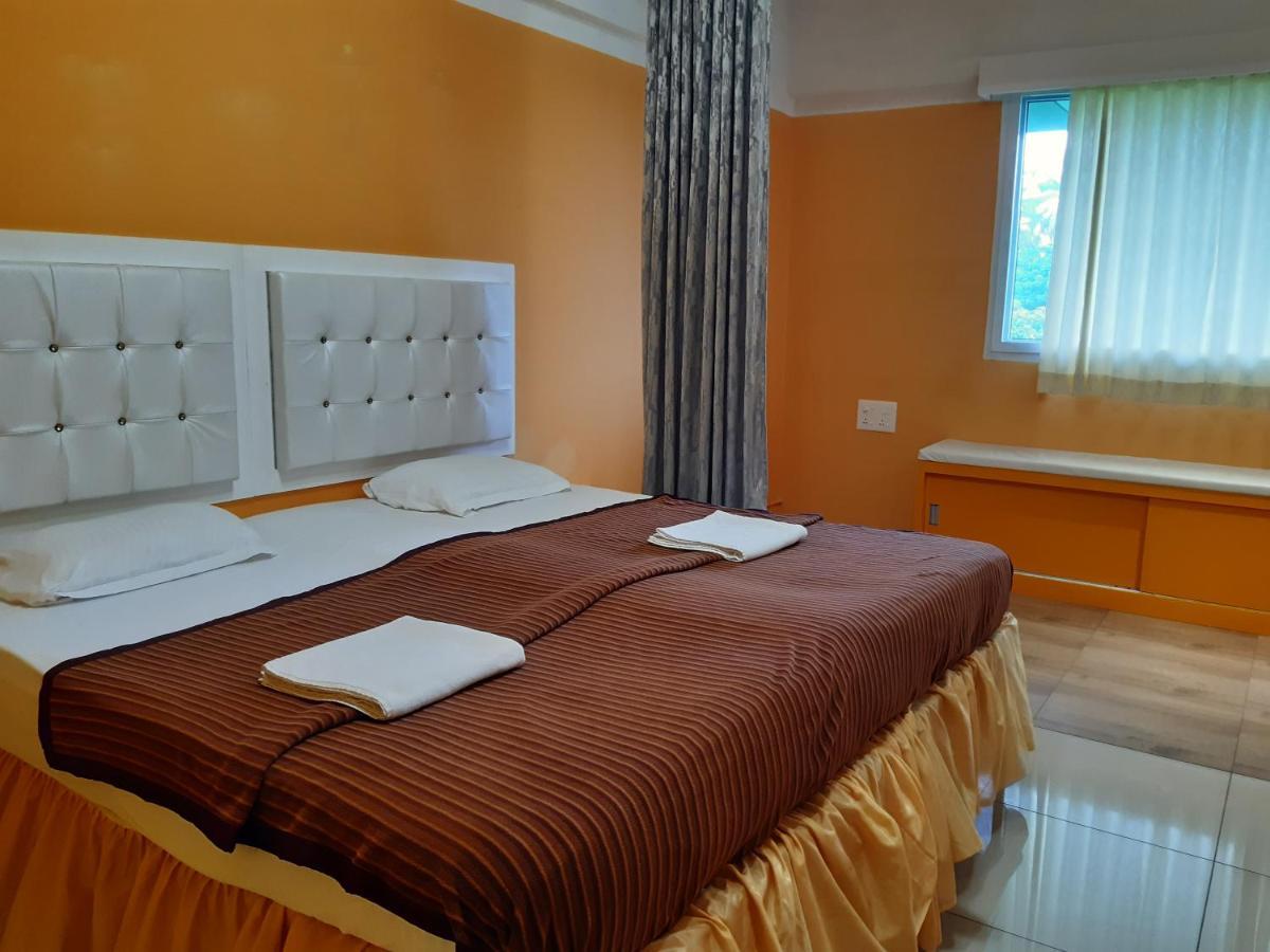 Hotel Niasha à Mangalore Extérieur photo